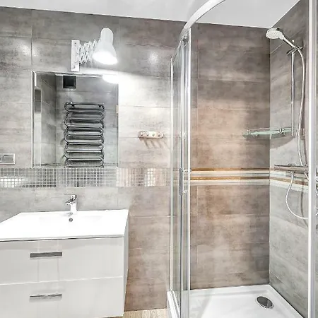 Orion Downtown By Pinpoint Лодзь